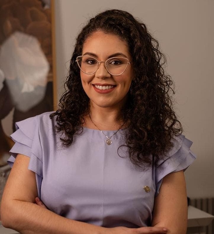Dra. Juliana de Moura Severo